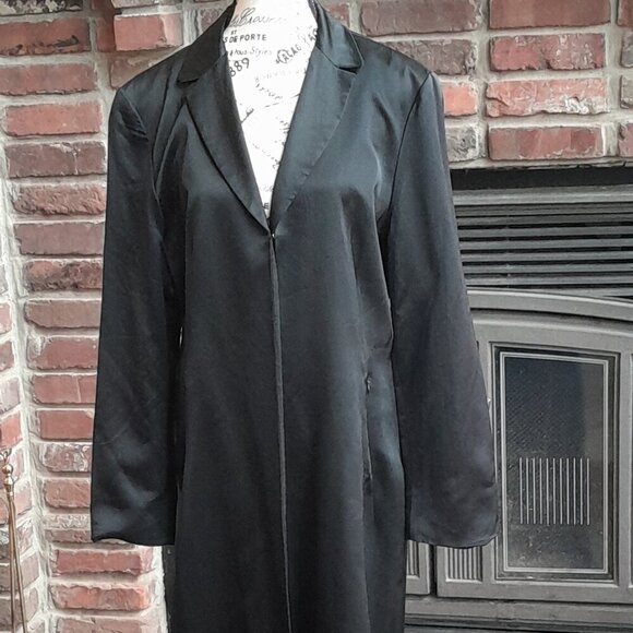 Tahari Long Coat - Picture 2 of 9